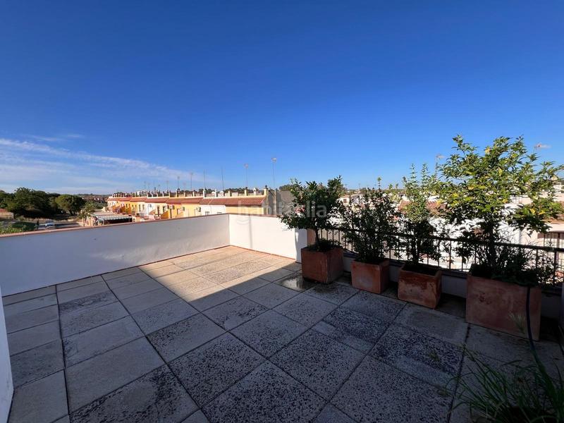 Foto b9170303-fc2b-4a60-9c23-1dacbfdea79e. Casa adosada casa en venta en Guillena pueblo Guillena