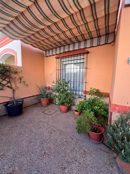 Foto f67fbd71-51d6-4ffe-b4dc-99aaee00916a. Casa adosada casa en venta en Guillena pueblo Guillena