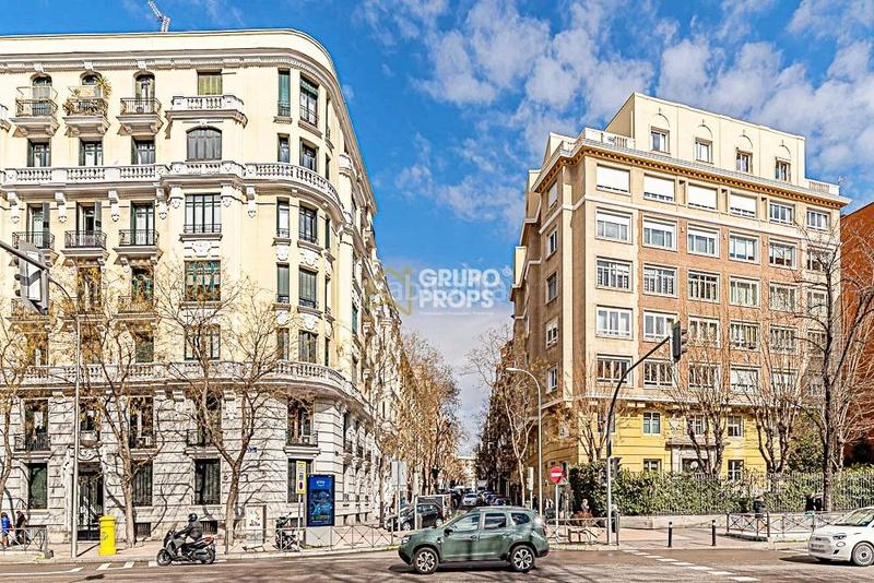 Foto d2de6a7a-0c50-4cd7-8817-722f4cbf77ea. Apartament a Lista Madrid