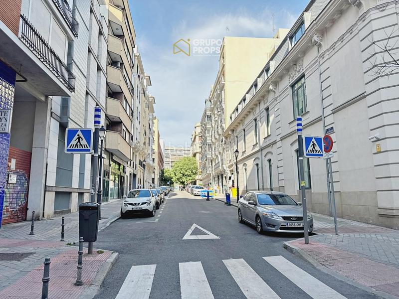 Foto cc30a85f-ff53-45fe-b5ef-91a9a609c86b. Piso inmueble en chamberí calle de manuel silvela en Madrid