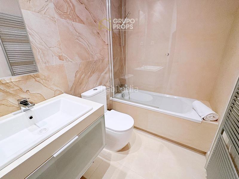 Foto f9f831d9-6374-4345-aa51-57d1d27756c4. Rent apartment with heating in Cortes-Huertas Madrid