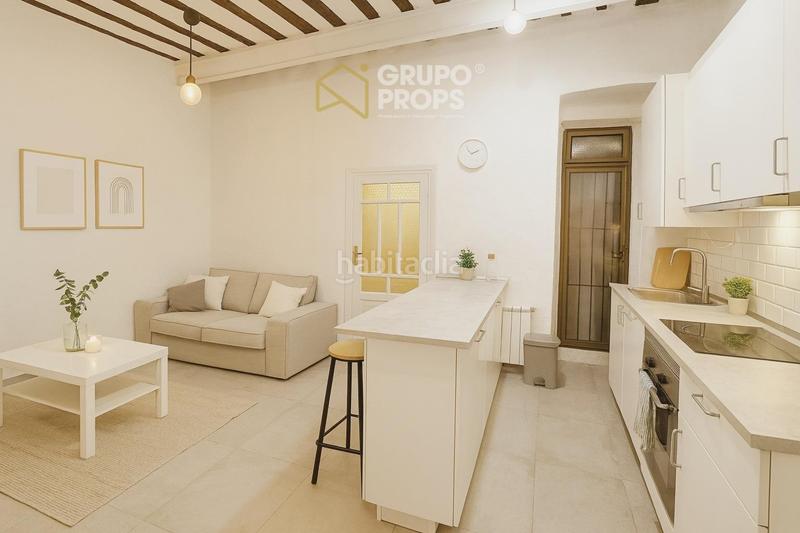 Foto 15482fd0-67a6-44e7-acbc-0441d19facc8. Piso venta de piso en malasaña en Universidad-Malasaña Madrid