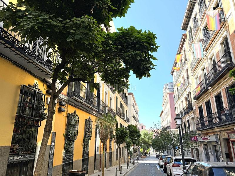 Foto aae69384-48ba-4b5d-8904-3b3d95ef61d7. Piso venta de piso en malasaña en Universidad-Malasaña Madrid