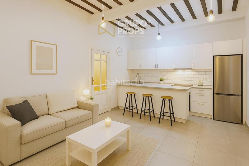 Foto f2d96d6e-6fee-4eed-9338-ec0ff457ec60. Piso venta de piso en malasaña en Universidad-Malasaña Madrid