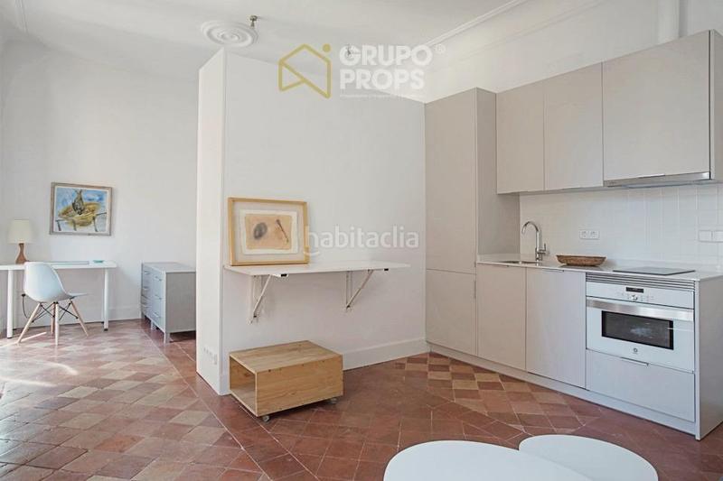 Foto 4f006cda-4cd5-465b-be87-8c63fd42a046. Appartement dans Sol Madrid