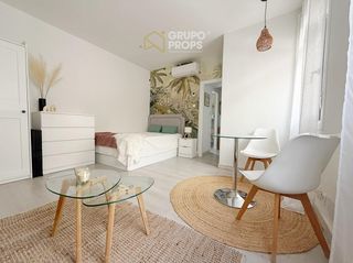 Apartament a Calle MESON DE PAREDES