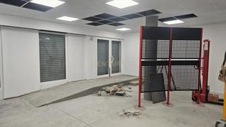 Local Comercial a Carrer casal dels mogoda, 46, la florida, spain. Gran oportunidad! local en venta en la florida, santa perpètua d