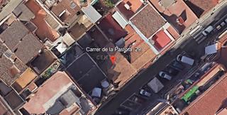 Appartement à Ca n´Oriol. Encantadora casa unifamiliar con patio en rubí  gran potencial,