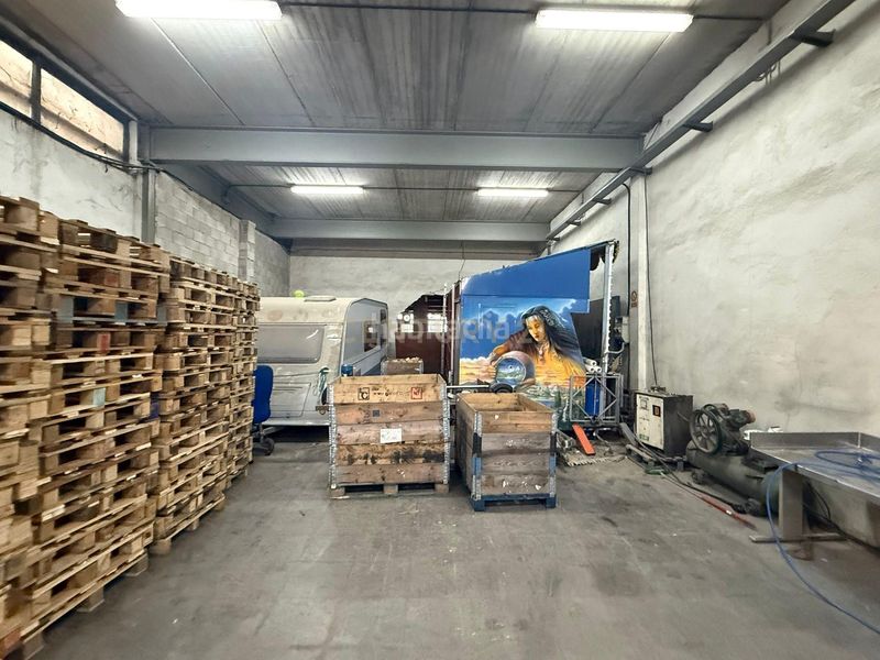 Foto 5f5b5ea1-db6f-49f8-a27c-d7c3908593a0. Nau industrial a Zona Industrial Ripollet