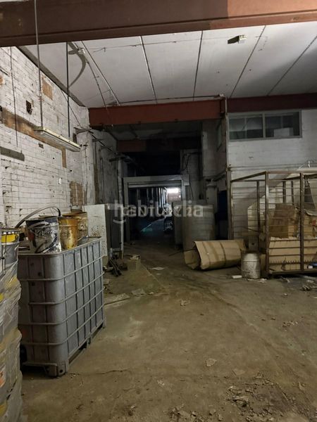 Foto afb2de02-6ae9-4611-a906-046fe5919aac. Nau industrial a Zona Industrial Ripollet