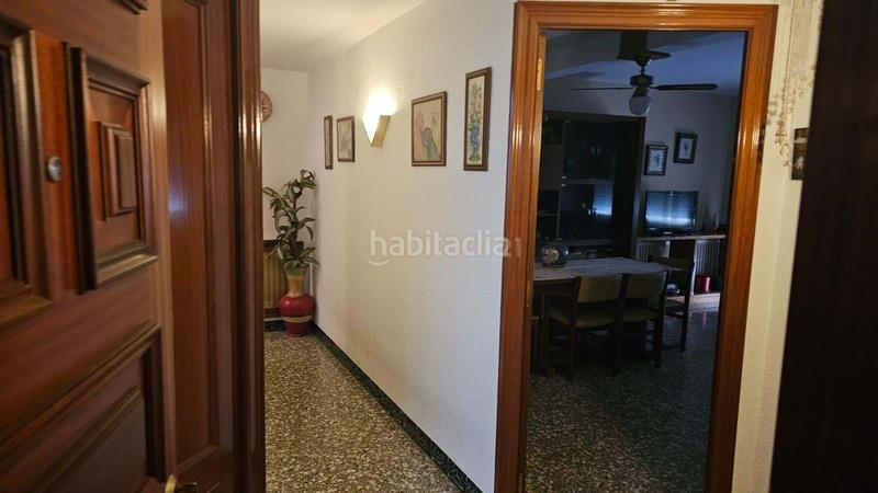 Foto 3c48fa29-bd3b-4184-af72-e51d0db67896. Edificio en Polinyà