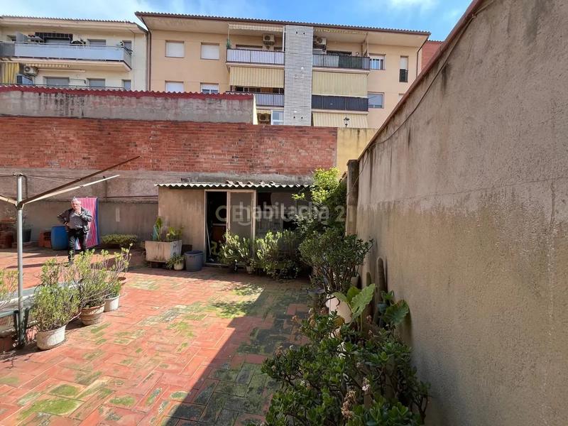 Foto e675b945-20af-4c16-a57b-2ca6dfd44777. Edificio en Polinyà