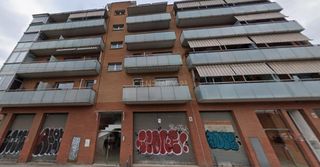 Aparcament cotxe a Can Sant Joan