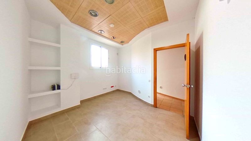 Foto 4bb6ecb4-4528-4c35-b2ad-fa35bc025c23. Local comercial a Can Rull Sabadell