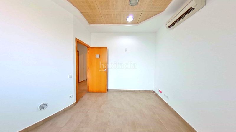 Foto e2cc129b-122b-4d67-b648-2adbed1e0466. Local comercial a Can Rull Sabadell
