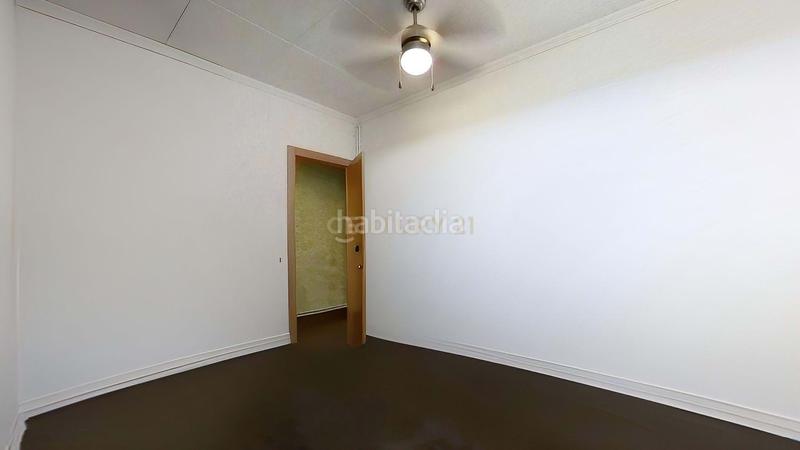 Foto f2b86d24-d1c6-440f-b9b6-6d7c8eb2a18d. Appartamento in Can Rull Sabadell