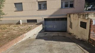 Aparcament cotxe a Santa Perpètua de Mogoda