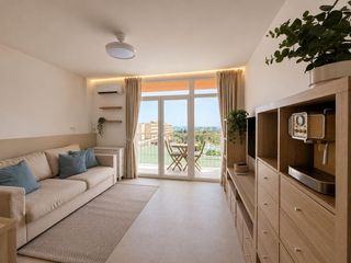 Lloguer Estudi  Carrer sa mola. Alquiler de temporada  apartamento totalmente reformado con vist