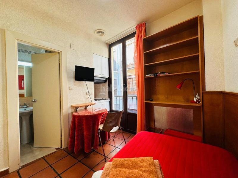 Foto 954c8987-d971-40be-b221-e4a6dc34b0c4. Affitto monolocale in calle capuchinas 8 in Centro - Sagrario Granada