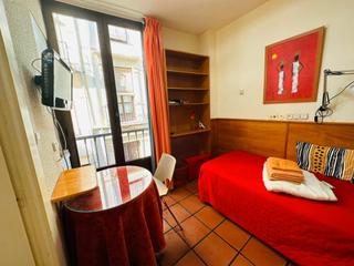 Location Studio  Calle capuchinas 8. Estudio para estudiantes en el centro de granada