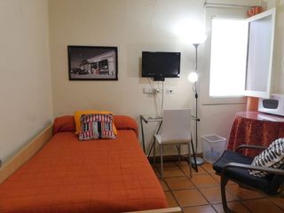 Miete Studiowohnung  Calle capuchinas 8. Estudio interior en alquiler en un edificio localizado en el cen