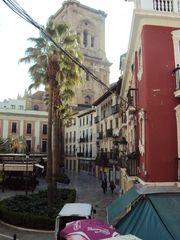 Miete Studiowohnung in Calle capuchinas 8. Estudio para estudiantes frente a catedral con 3 balcones