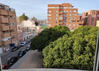 Lloguer Pis a Ciudad Jardín - Tagarete - El Zapillo. Piso de alquiler para larga temporada en el zapillo.