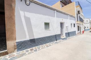 Casa a Abrucena. Casa en  venta en zona abrucena