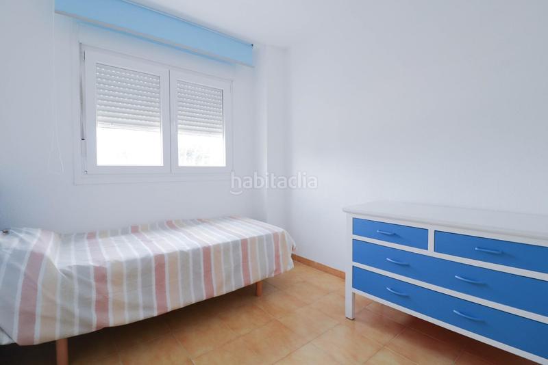 Foto 3e43d0bb-12be-49d2-b60e-f071bfffcf1c. Alquiler casa adosada dúplex para alquiler en costacabana temporada escolar en Almería