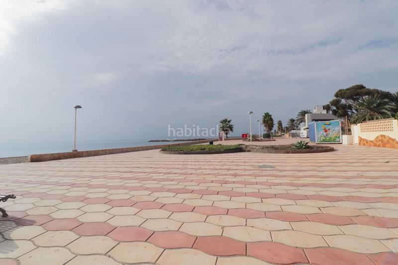 Foto fbfa5b40-493e-462c-813a-9ab2ef592cfa. Alquiler casa adosada dúplex para alquiler en costacabana temporada escolar en Almería