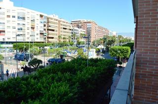 Lloguer Pis a Oliveros - Altamira. Piso para el período escolar en almería