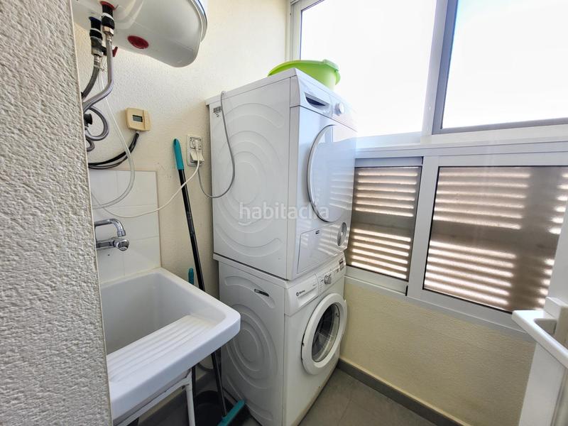 Foto b3510217-24d5-4974-94fc-c89b565918a9. Alquiler piso se alquila piso de 3 habitaciones temporada escolar en El Toyo en Almería