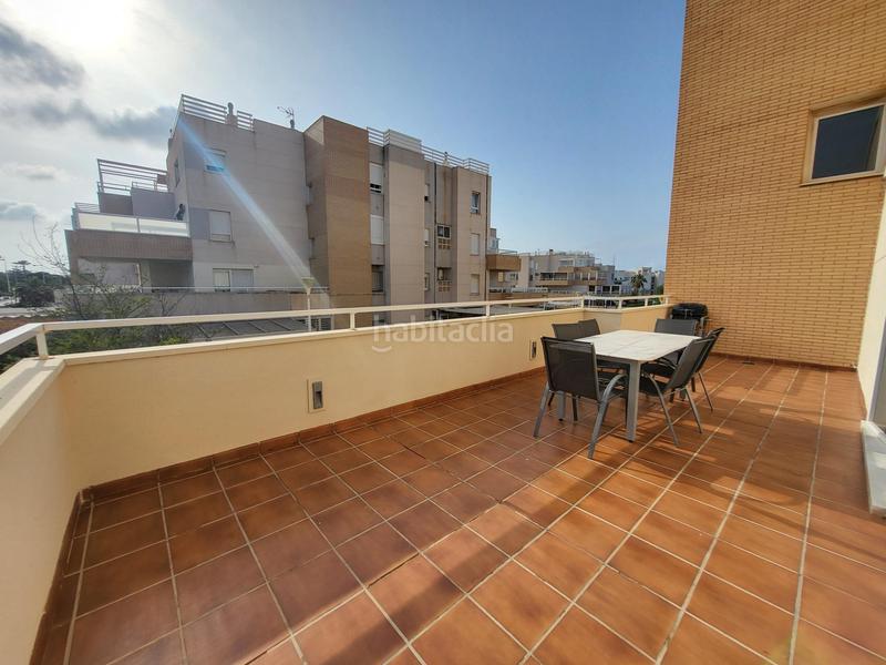Foto da7cca85-c09e-44a7-a36f-95d80b7608c7. Alquiler piso se alquila piso de 3 habitaciones temporada escolar en El Toyo en Almería