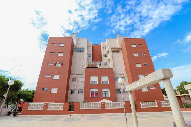 Foto 49784cb6-a392-4408-a6b5-26c945ca56fe. Alquiler piso estupendo piso para estudiantes en El Ingenio Almería