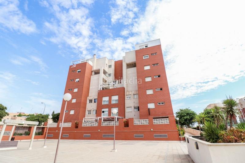 Foto 11bd20d0-b95c-4e59-aa4e-f81cc12dbbc3. Rent flat with pool in El Ingenio Almería