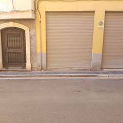 Local commercial à Barrio Alto - San Félix. Se vende local  en la avd santa isabel