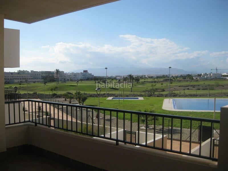 Foto c4d7d3ea-7ba5-4bf2-b985-99309291ba98. Alquiler apartamento se alquila apartamento en El Toyo temporada escolar en Almería