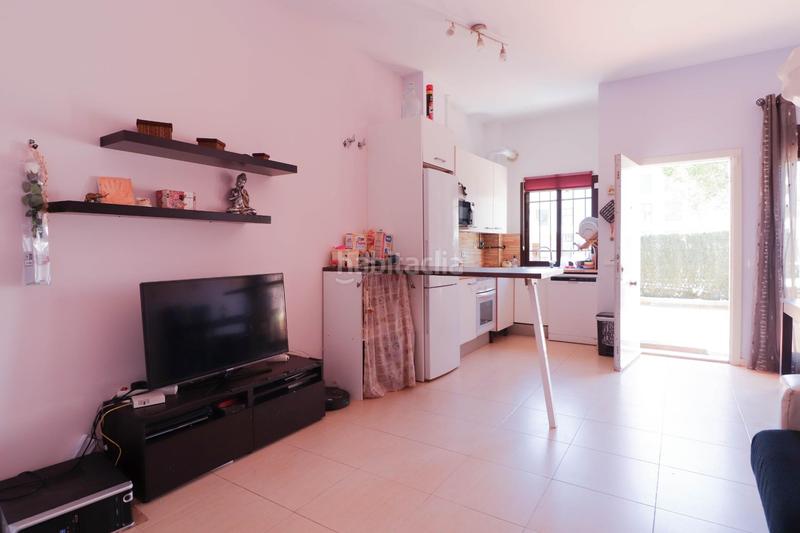 Foto 13a9b733-b250-49df-9280-60123327a104. Casa adossada amb aparcament piscina a El Toyo Almería
