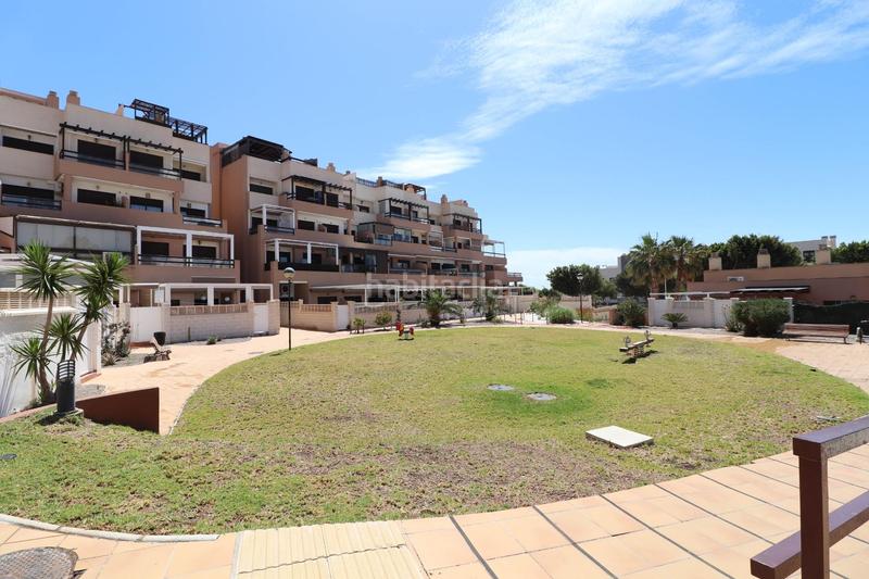 Foto 21ab1f65-e045-47b9-8b62-662cc7e1ae43. Casa adossada amb aparcament piscina a El Toyo Almería