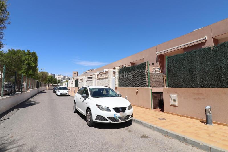 Foto 7a071bbd-b9e1-4813-b898-72e7940a8e88. Casa adossada amb aparcament piscina a El Toyo Almería