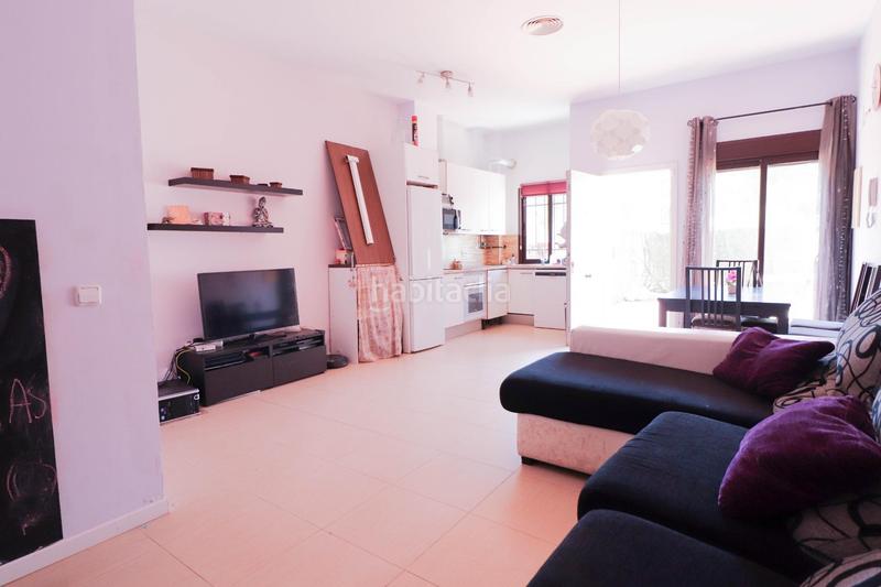 Foto aaa56929-92e8-4184-abe0-688f118df16f. Casa adossada amb aparcament piscina a El Toyo Almería