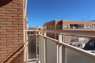 Lloguer Pis a Los Ángeles - Cruz de Caravaca. Estupendo piso en alquiler en los angeles para larga temporada