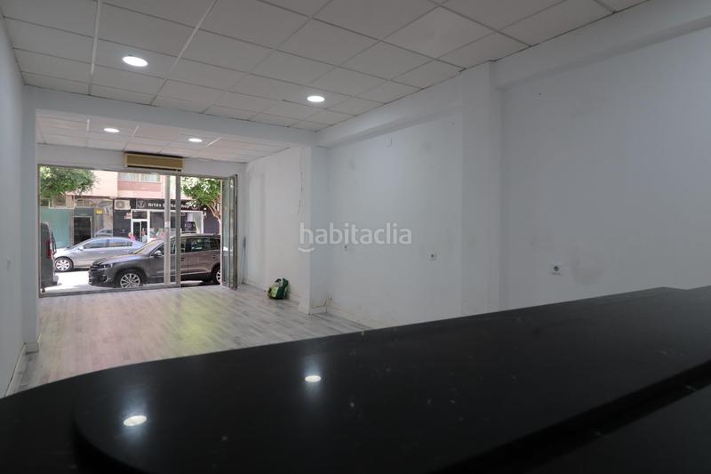 Foto a02d8df1-d1e6-4bf8-a1a5-77e6ec5b9216. Alquiler local comercial  en alquiler en calzada de castro en Almería