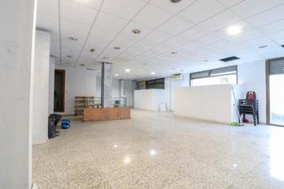 Location Local commercial à Barrio Alto - San Félix. Local comercial en zona avenida santa isabel