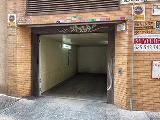 Parking coche en Barrio Alto - San Félix. Plaza de garaje junto a calle granada