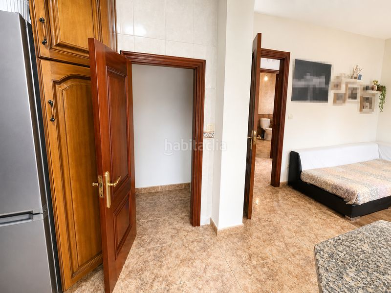 Foto 0cd69d91-6a87-48b3-80e6-370188212345. Casa adossada amb aparcament a Cabanas