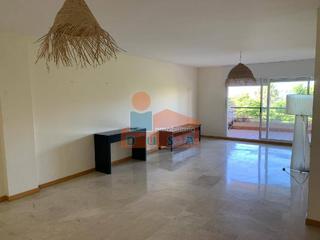 Piso en Guadalmina Alta. Amplio apartamento en guadalmina alta