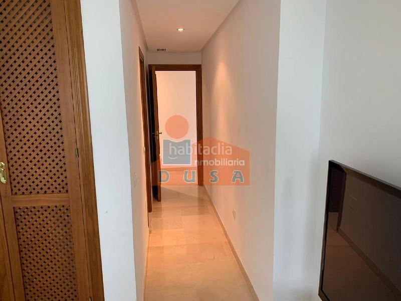 Foto 8b00d5aa-2bf1-4223-8ee3-f69c43ba0702. Location appartement avec parking piscine dans Villacana - Costalita - Saladillo Estepona