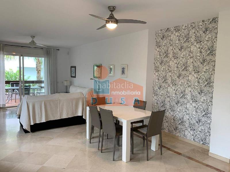 Foto f09abb2b-9e45-4a98-bcd3-375485a51549. Location appartement avec parking piscine dans Villacana - Costalita - Saladillo Estepona