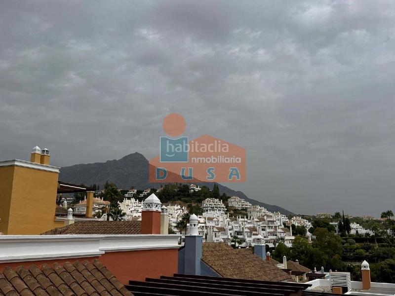 Foto b738f591-a8ac-4b6a-b654-63fd312d40c5. Lloguer casa amb aparcament piscina a Los Naranjos Marbella